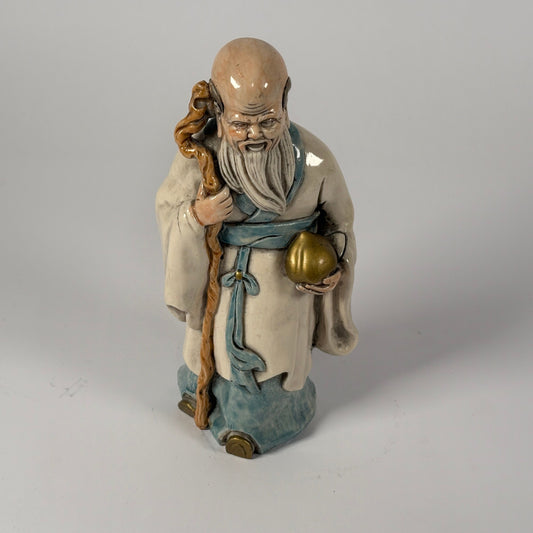 Antike chinesische Keramikfigur – Weiser Gelehrter mit Stab & Pfirsich