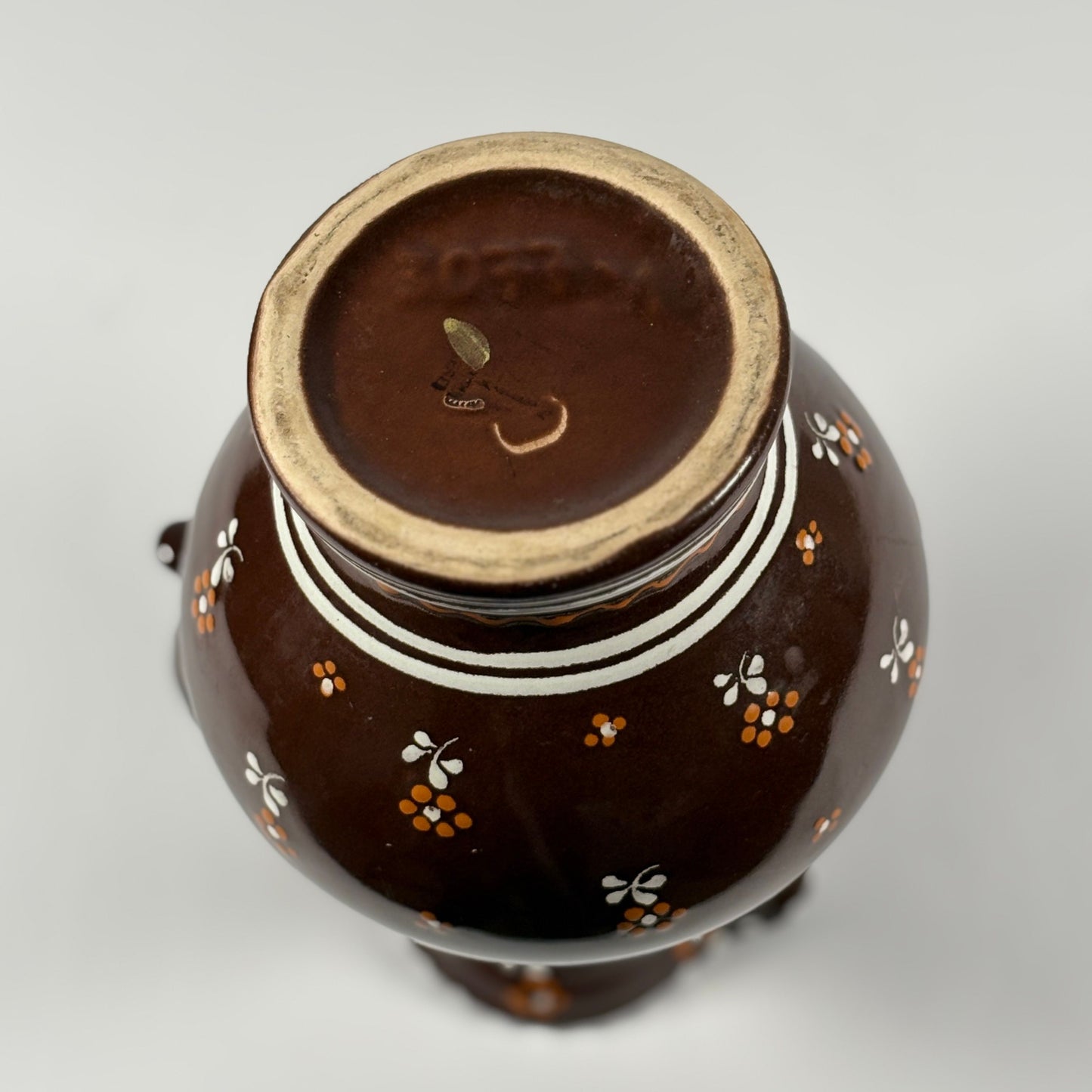 Krug von Gmundner Keramik – handbemalt