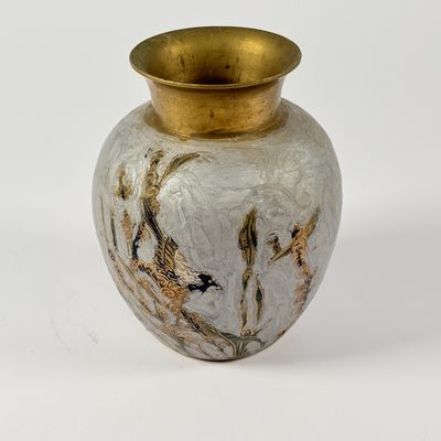 Emaille-Vase „Vintera Aurelia“ – Bewahrte Handwerkskunst in Metall