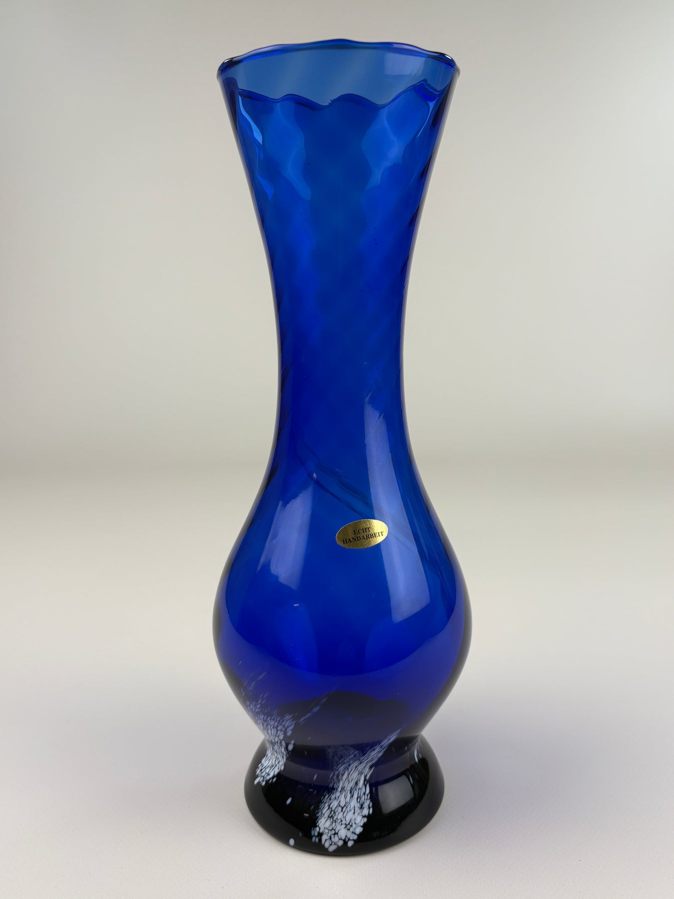 Vintage Glasvase Blau Handarbeit – Kunstglas Vase 30 cm – Vintera